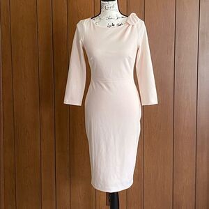 Calvin Klein 3/4 sleeve pale pink cocktail dress size 2